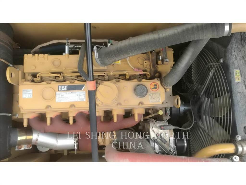 CAT 320D2 Escavadeiras de esteiras