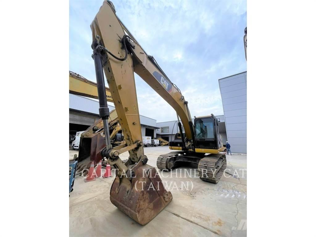 CAT 320D2 Escavadeiras de esteiras