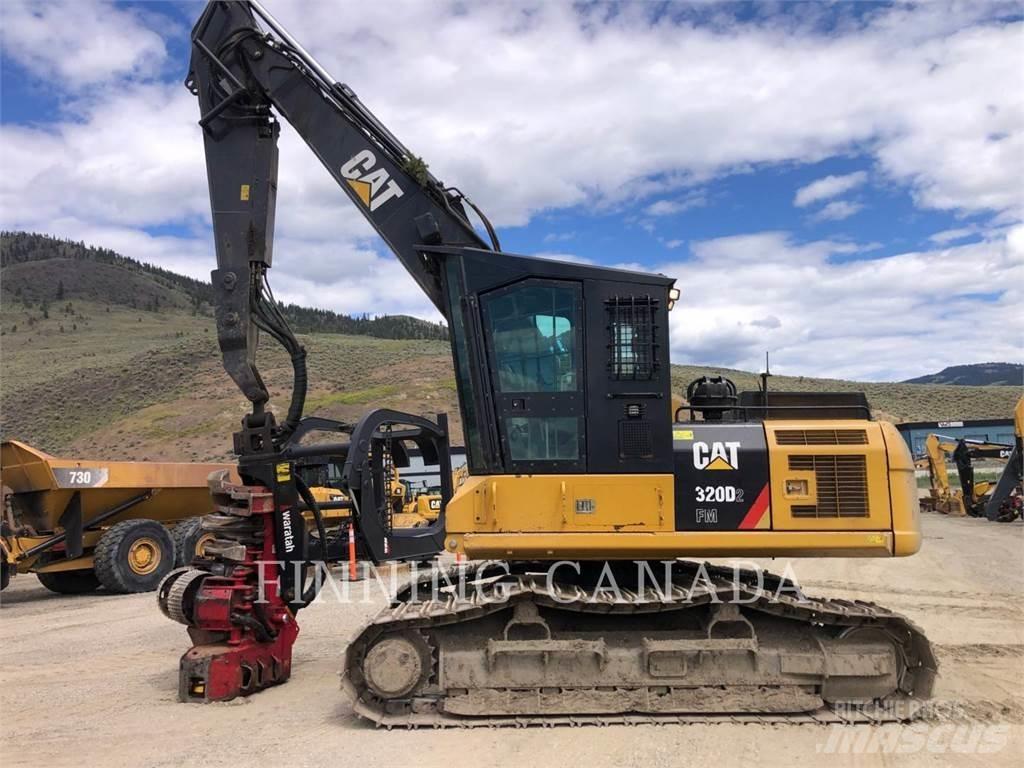 CAT 320D2 FM Escavadoras