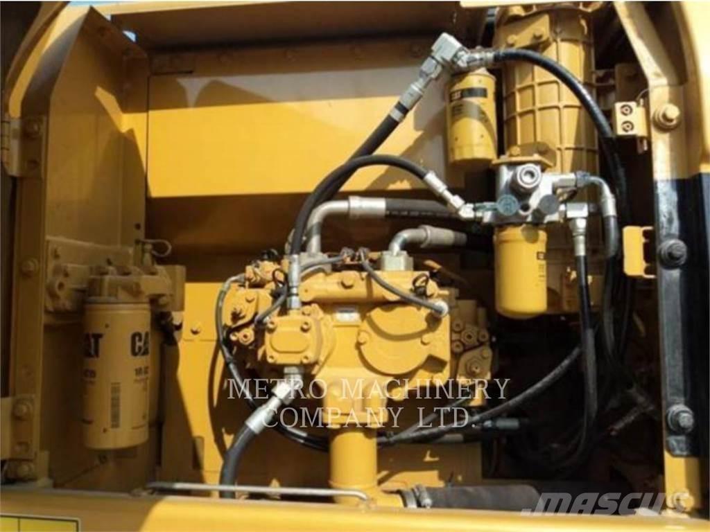 CAT 320DGC Escavadeiras de esteiras