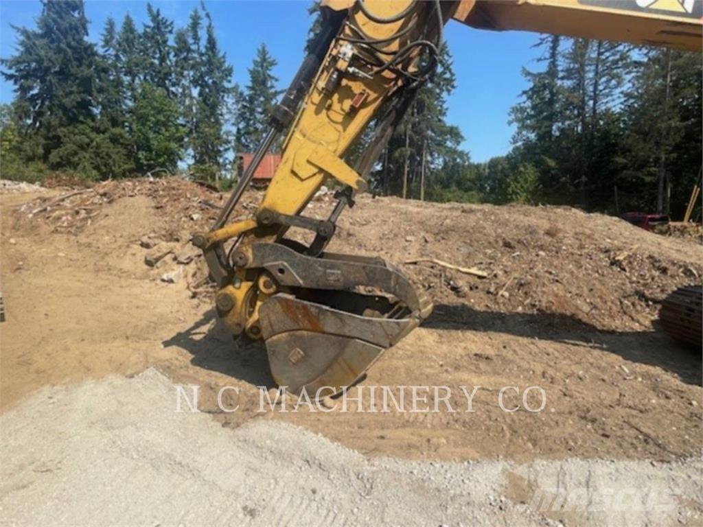 CAT 320E Escavadeiras de esteiras