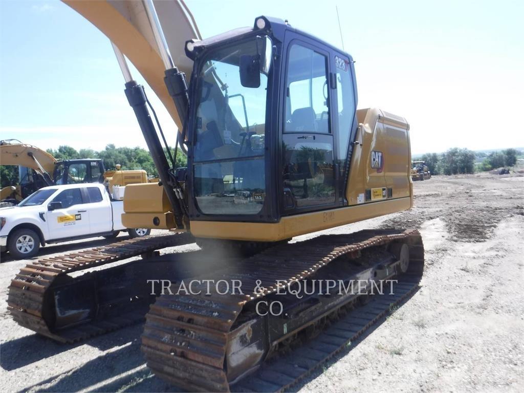 CAT 323 Escavadeiras de esteiras
