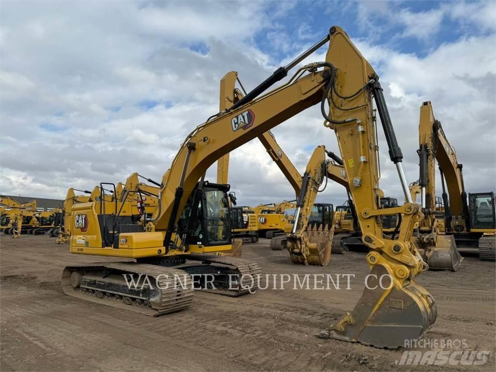 CAT 323 Escavadeiras de esteiras