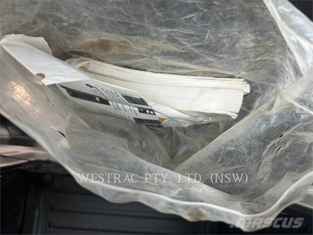 CAT 323-07 Escavadeiras de esteiras