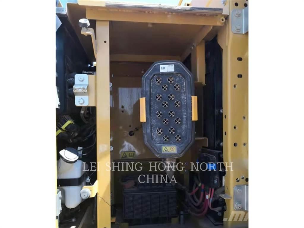 CAT 323-07 Escavadeiras de esteiras