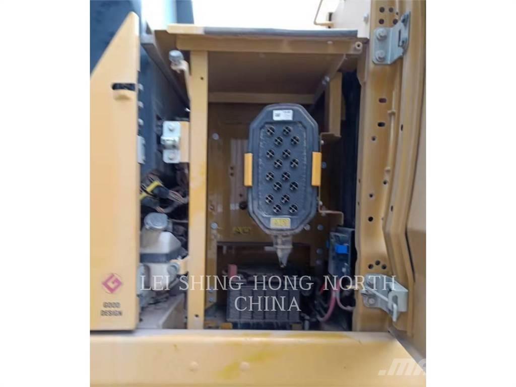 CAT 323-07 Escavadeiras de esteiras