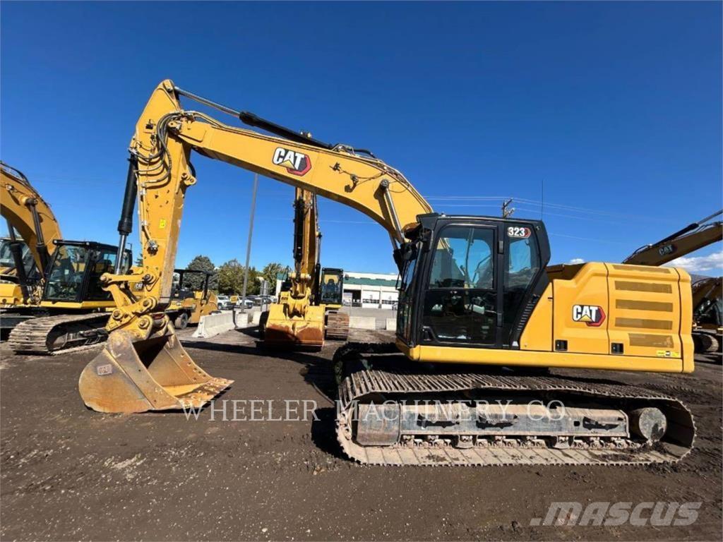 CAT 323 CF Escavadeiras de esteiras