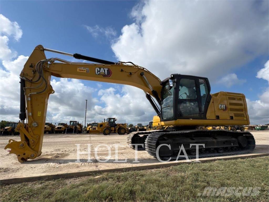 CAT 323 TC Carregadeiras de rodas