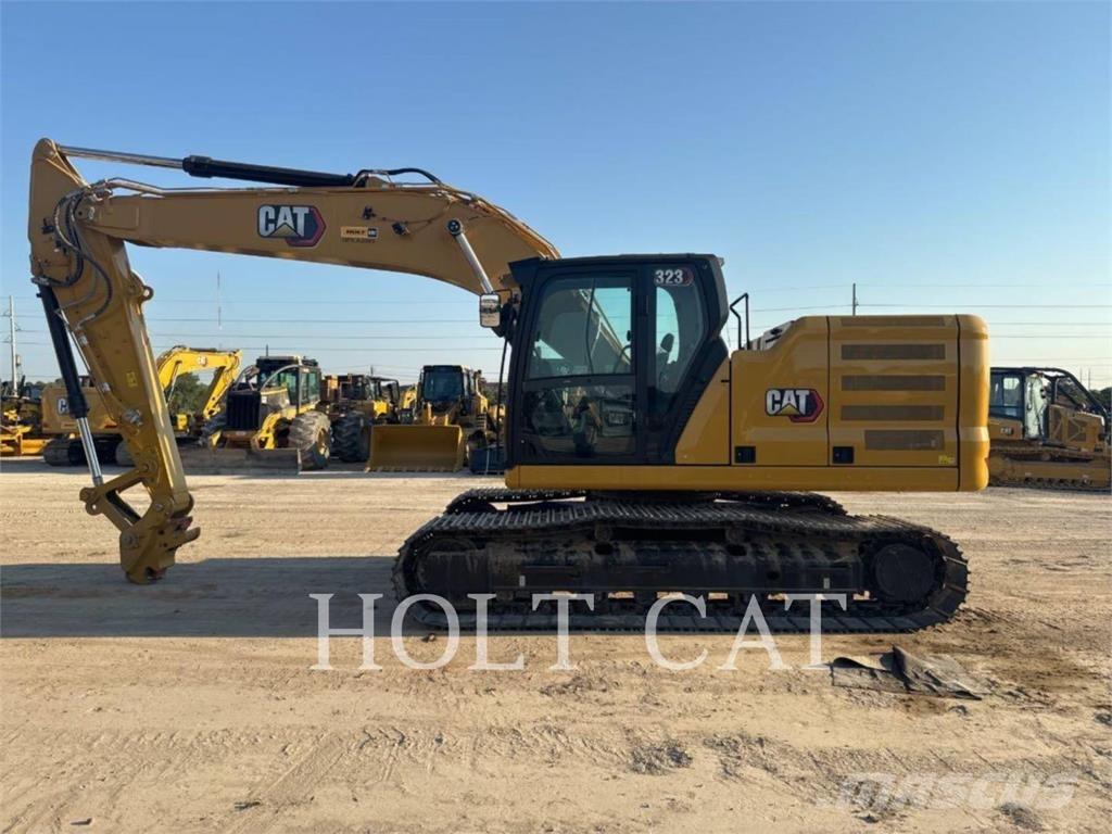 CAT 323 TC Carregadeiras de rodas