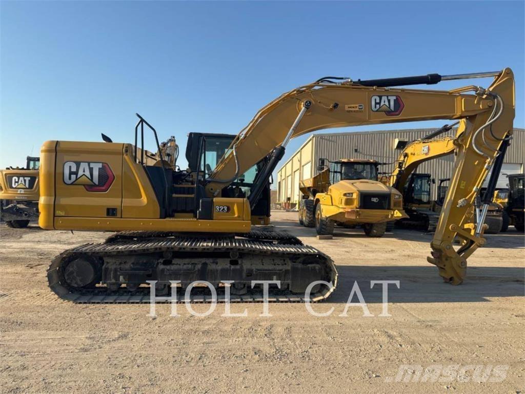 CAT 323 TC Carregadeiras de rodas