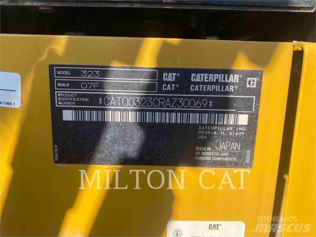 CAT 32307 Escavadeiras de esteiras