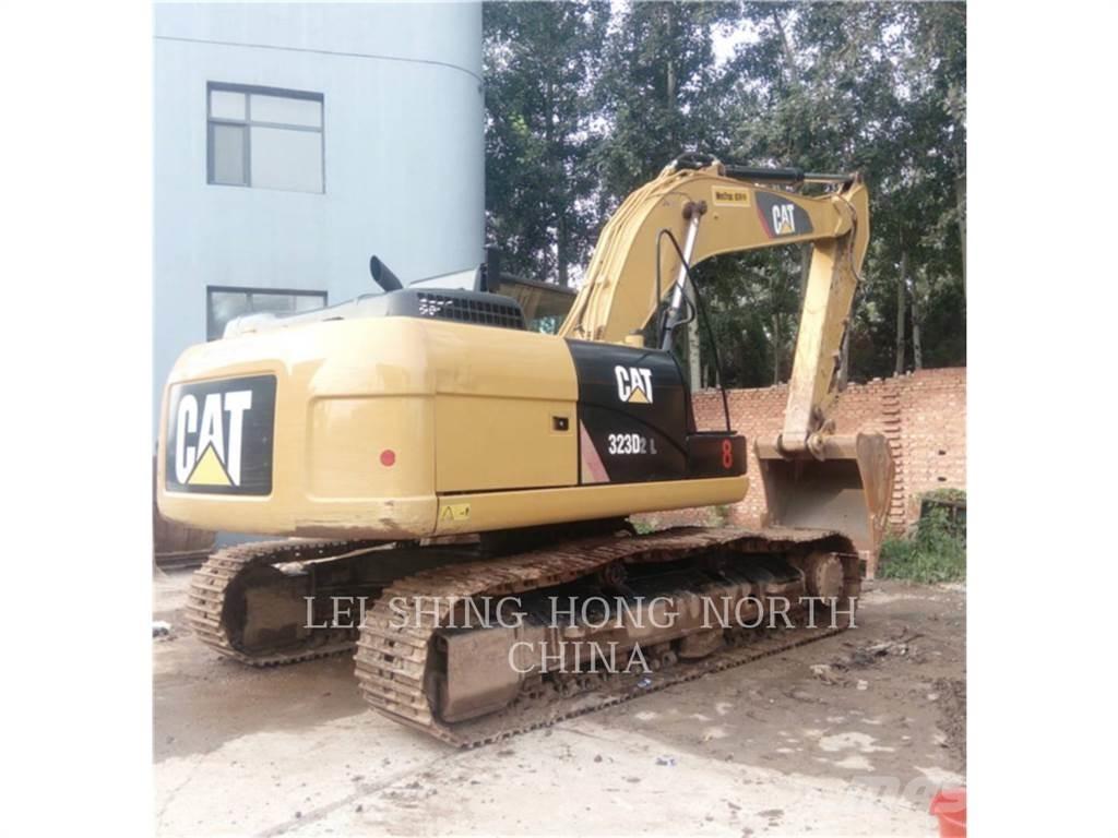 CAT 323D2L Escavadeiras de esteiras
