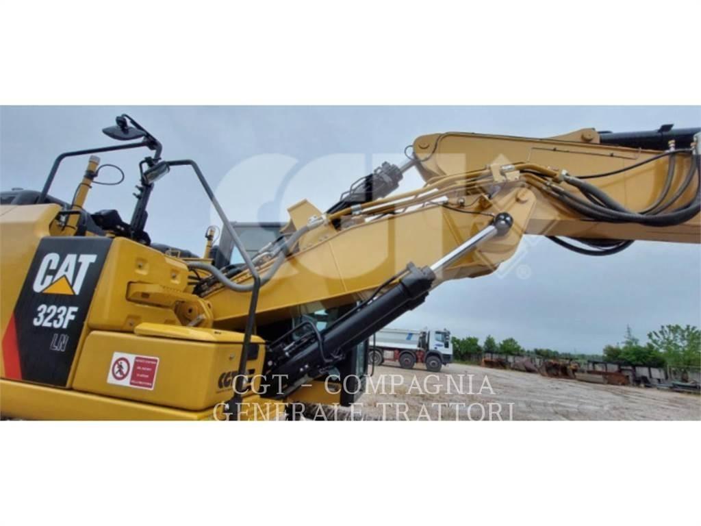 CAT 323F Escavadeiras de esteiras