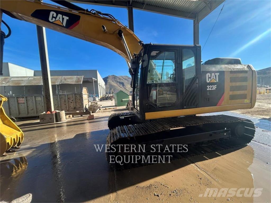 CAT 323F Escavadeiras de esteiras
