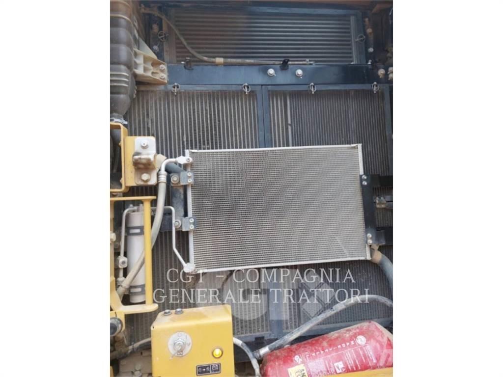 CAT 323LN Escavadeiras de esteiras