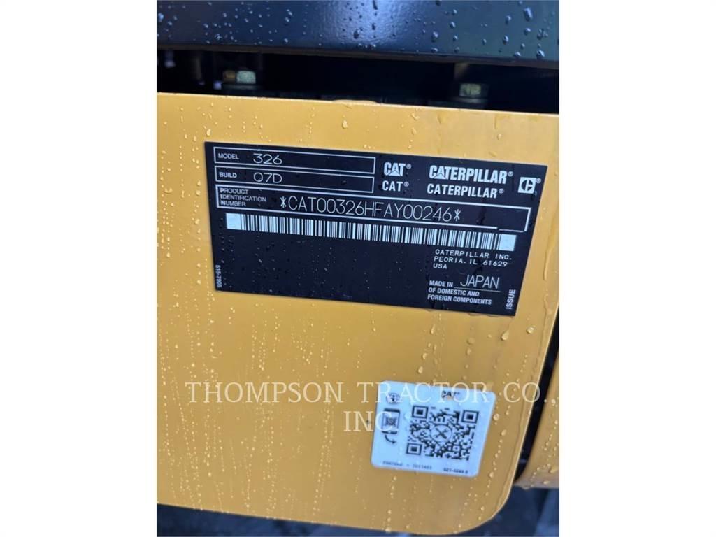 CAT 326 Escavadeiras de esteiras