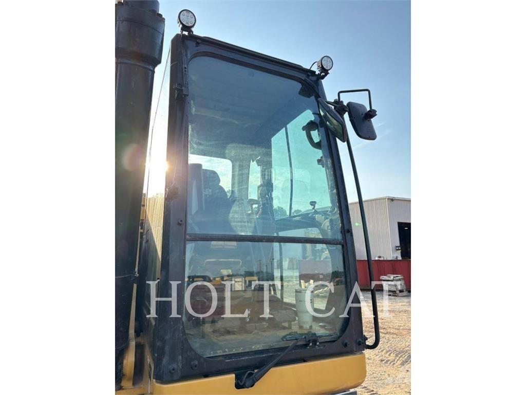 CAT 326 Escavadeiras de esteiras