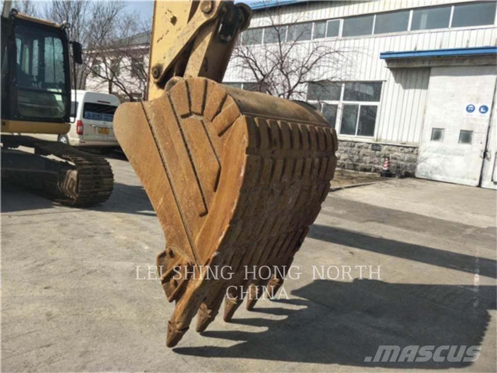 CAT 326D2L Escavadeiras de esteiras