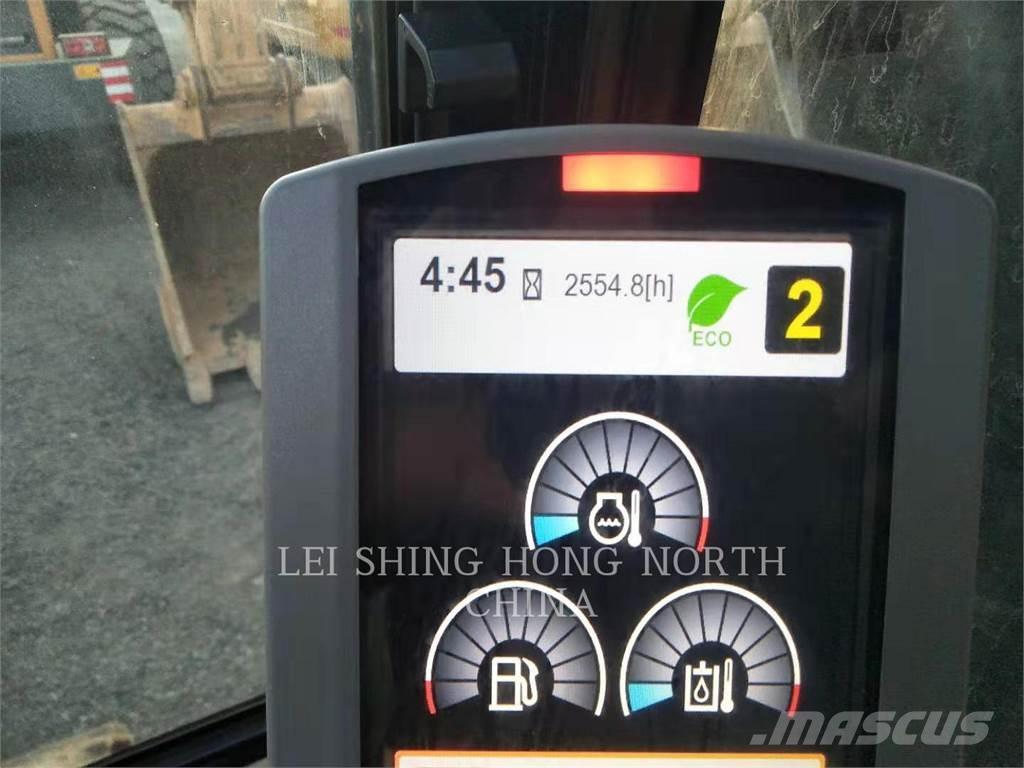 CAT 326D2L Escavadeiras de esteiras