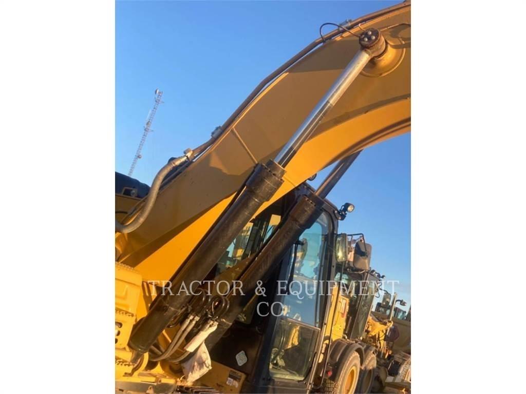 CAT 326F L Escavadeiras de esteiras