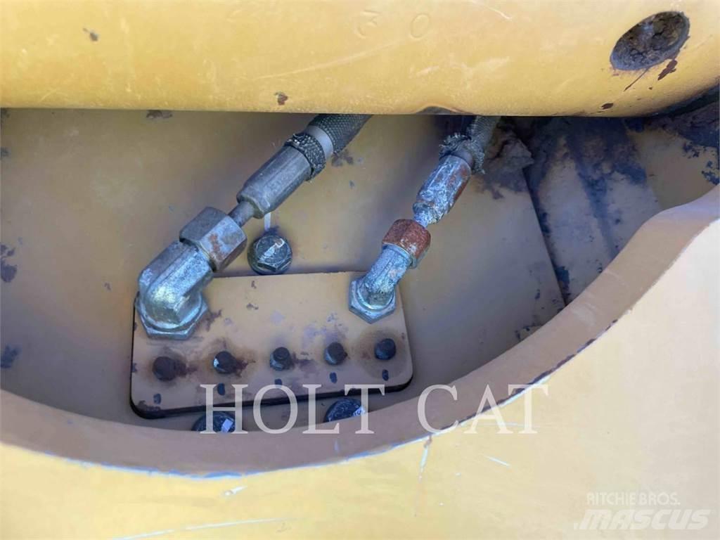 CAT 33007 Escavadeiras de esteiras