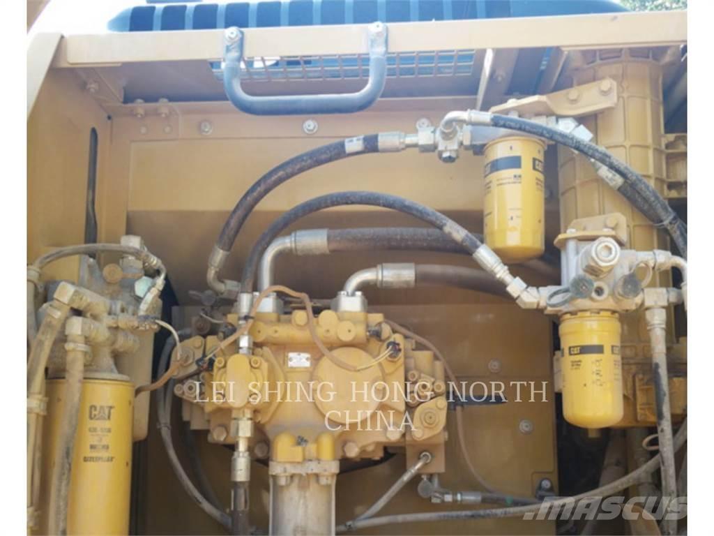 CAT 330D2L Escavadeiras de esteiras