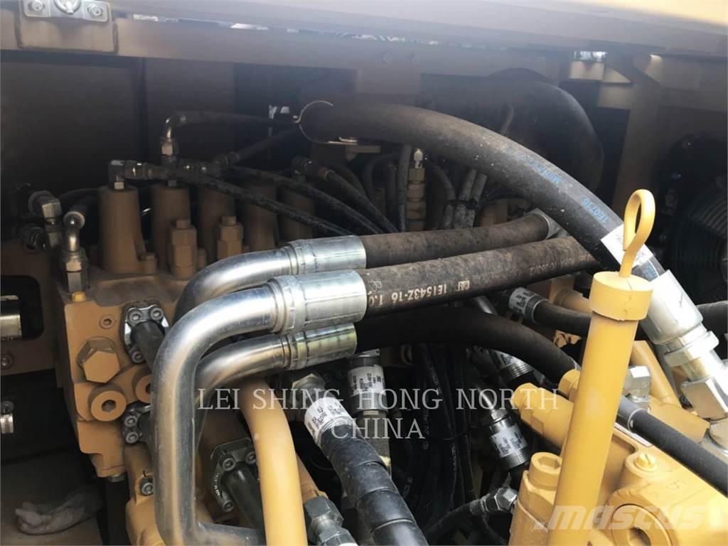 CAT 330D2L Escavadeiras de esteiras