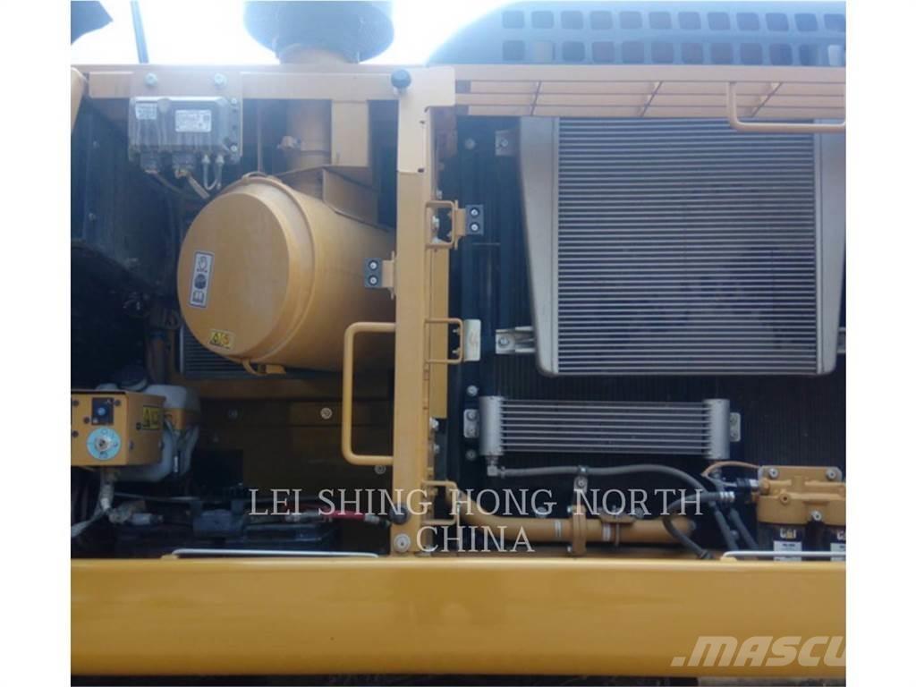 CAT 330D2L Escavadeiras de esteiras