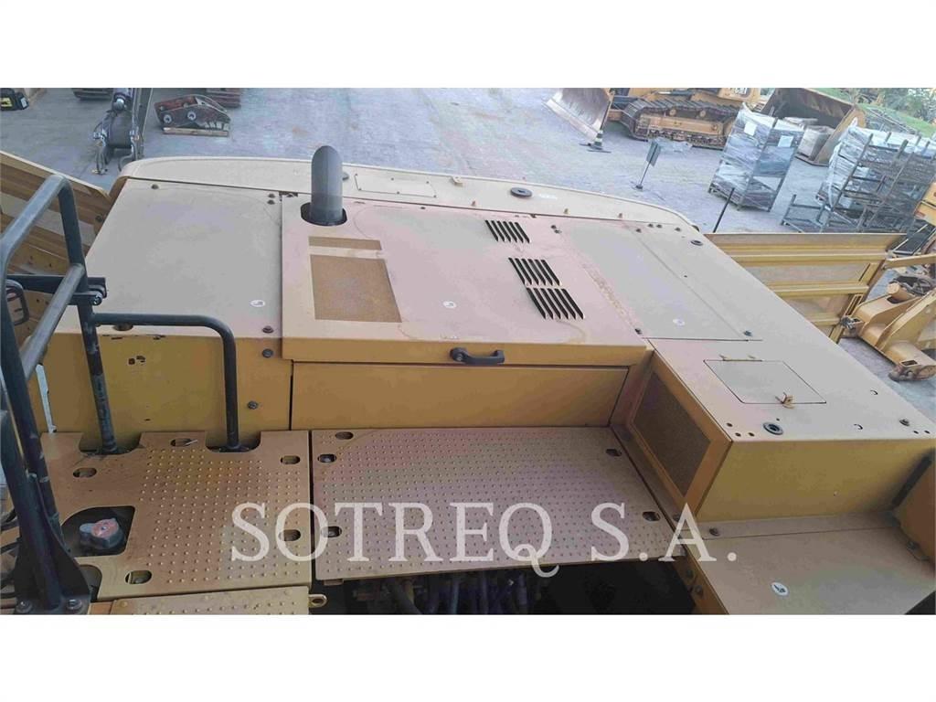 CAT 33607 Escavadeiras de esteiras