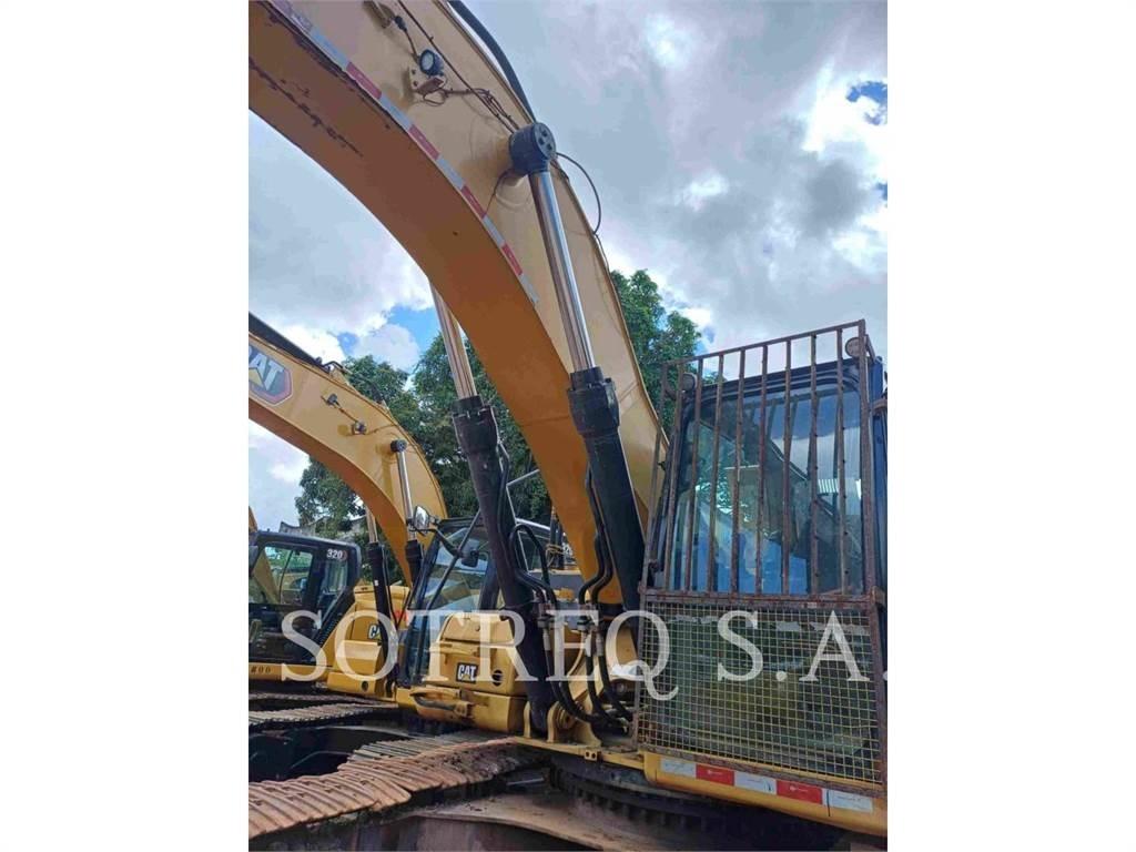 CAT 33607 Escavadeiras de esteiras