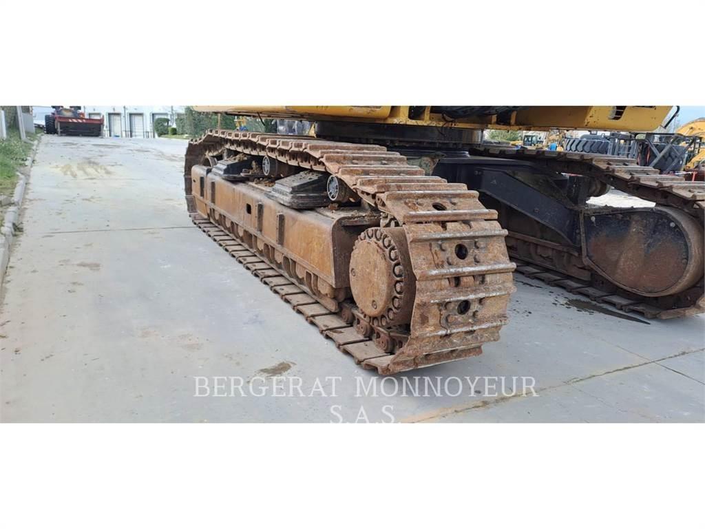 CAT 374D Escavadeiras de esteiras
