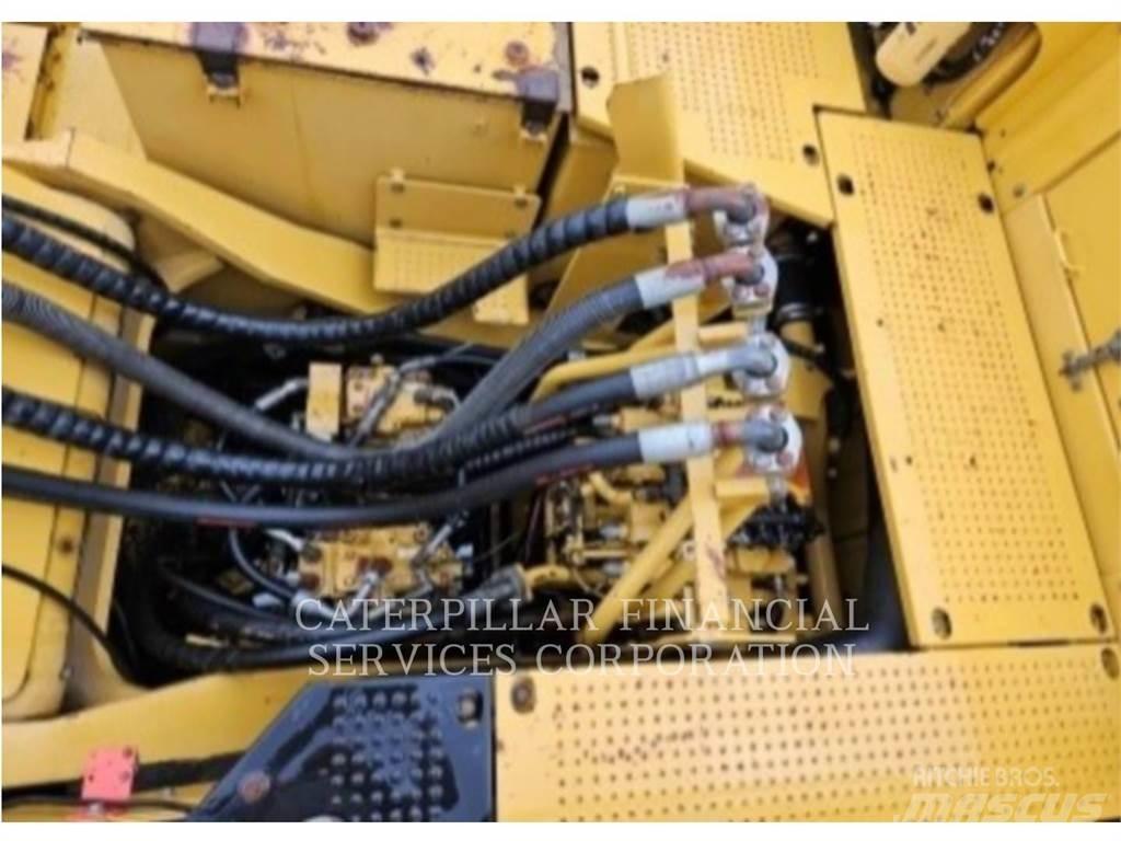 CAT 374F Escavadeiras de esteiras