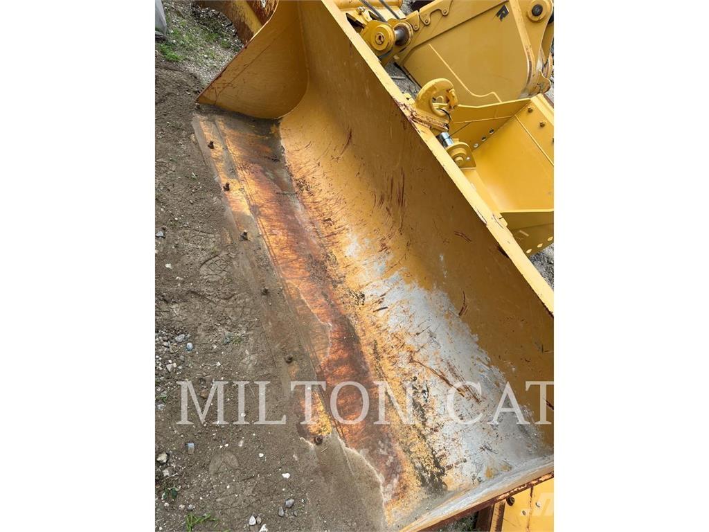 CAT 415F Baldes