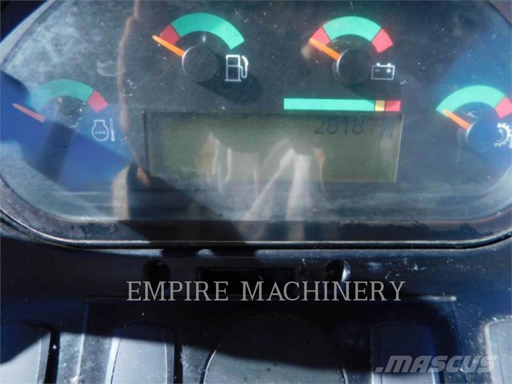 CAT 415F2 IL Carregadeiras de rodas