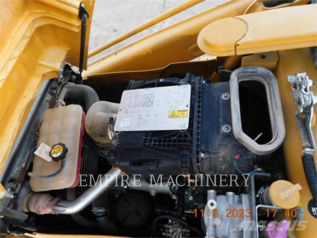 CAT 416F2 4EO Retroescavadeiras
