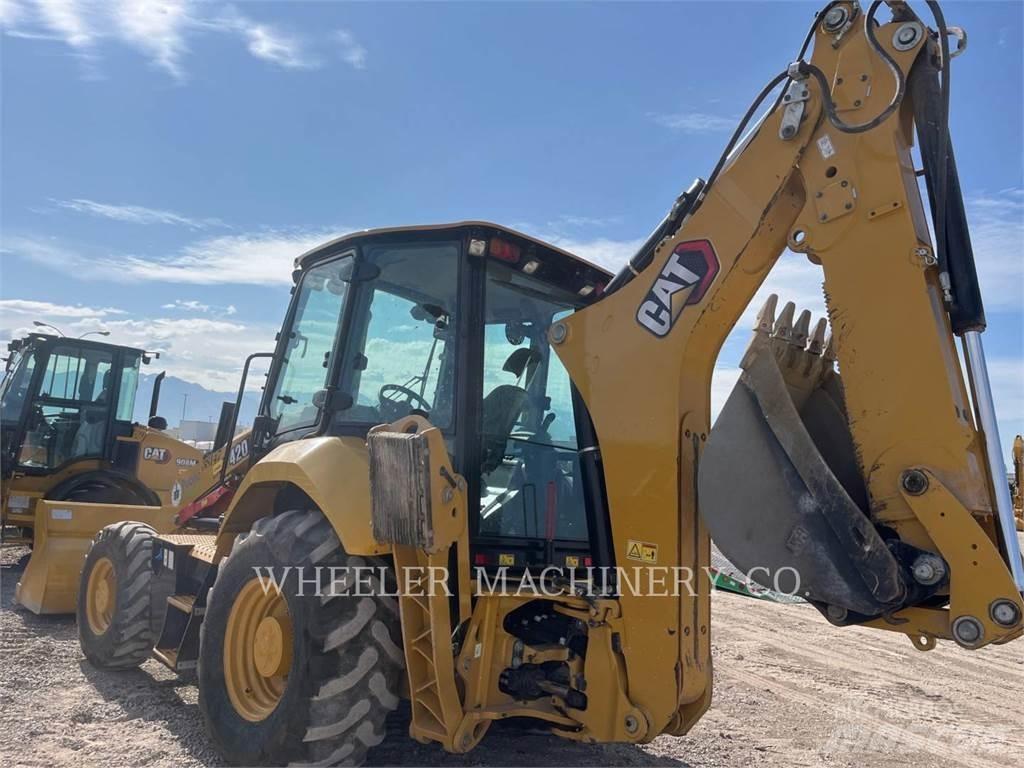 CAT 420 Retroescavadeiras