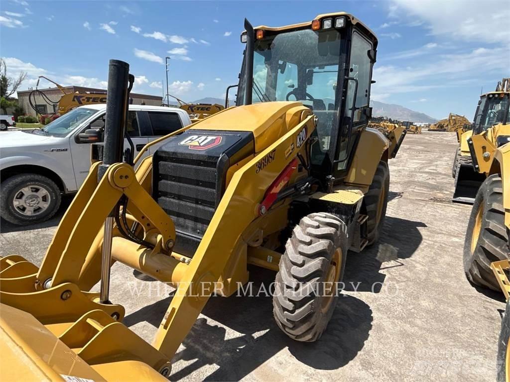 CAT 420 Retroescavadeiras