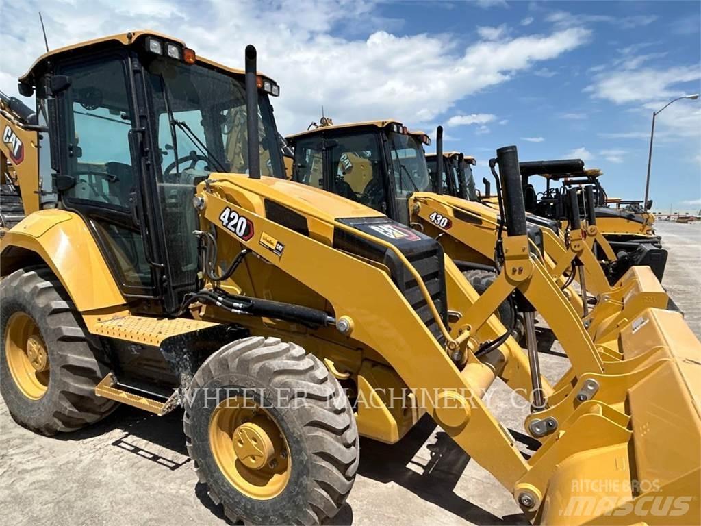 CAT 420 Retroescavadeiras