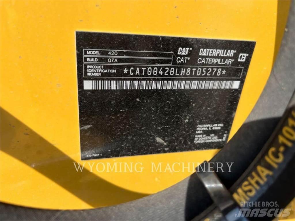 CAT 420 Retroescavadeiras