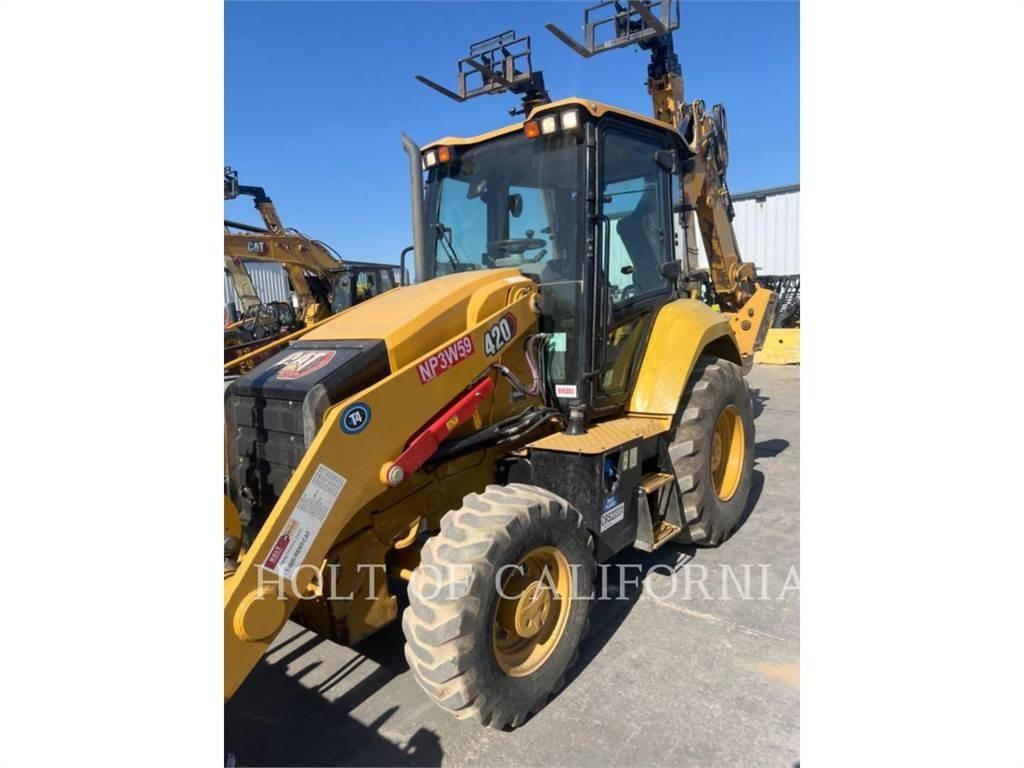 CAT 420 Retroescavadeiras