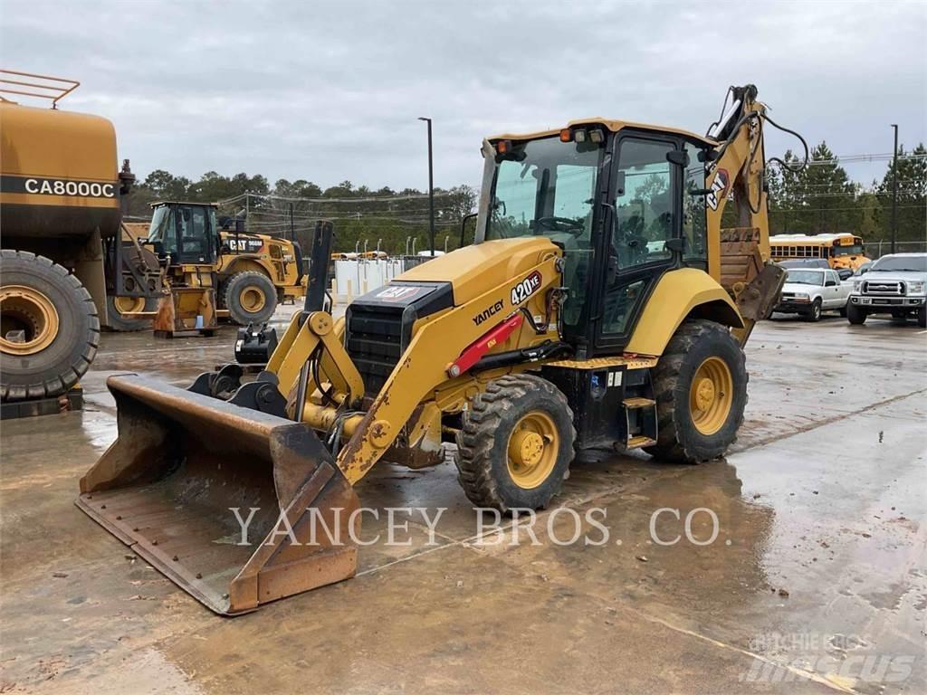 CAT 420 Retroescavadeiras