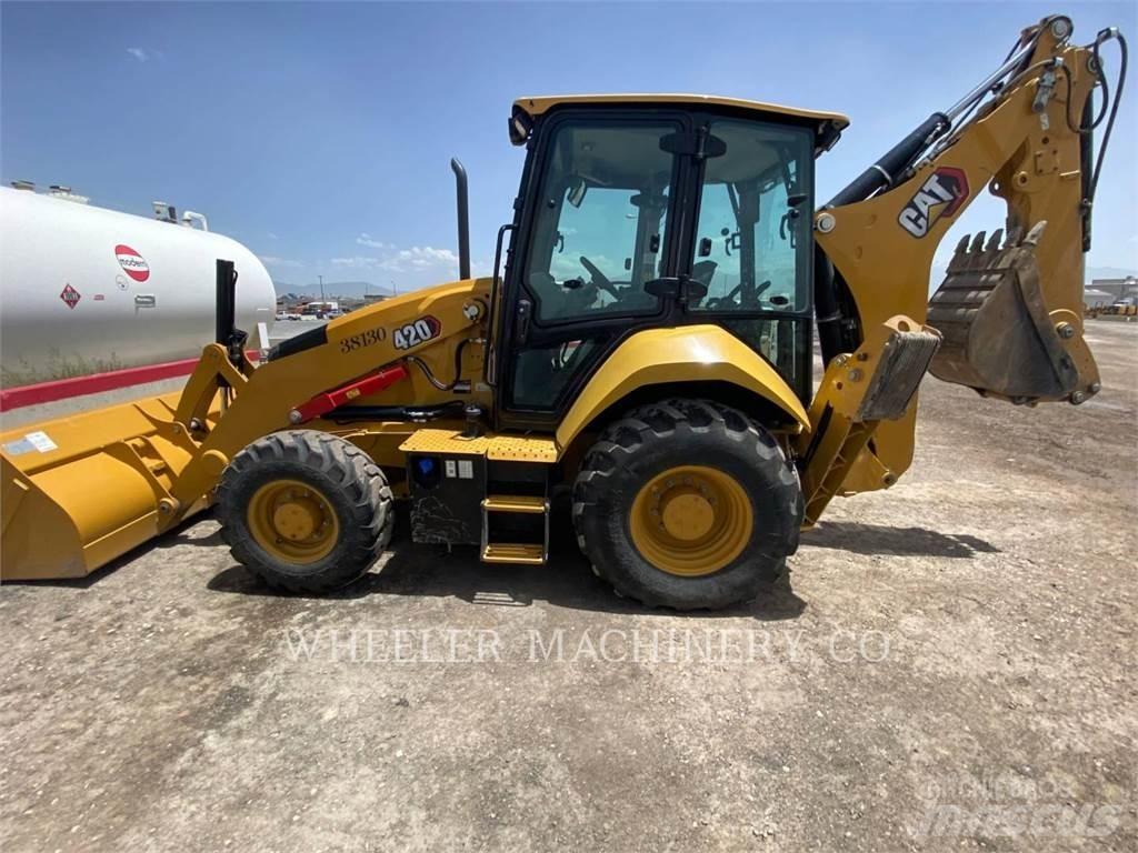 CAT 420 Retroescavadeiras