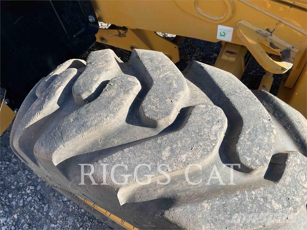 CAT 420 4AEM Retroescavadeiras