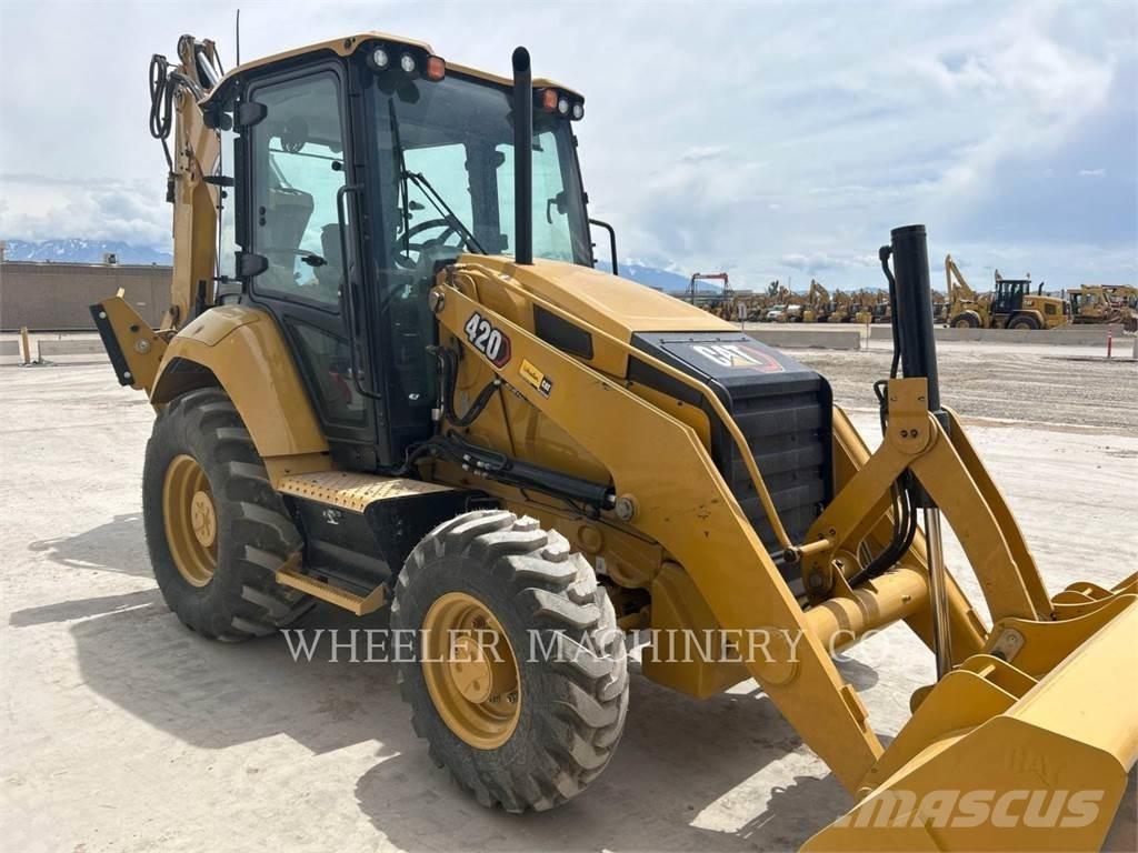 CAT 420 CF Retroescavadeiras