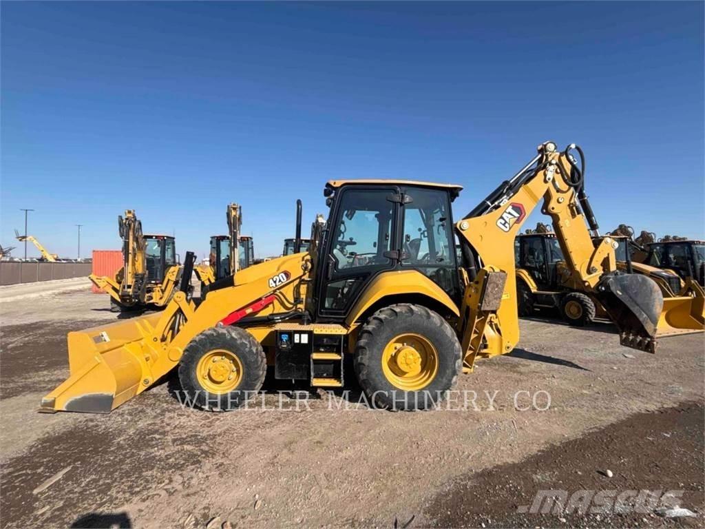 CAT 420 CF Retroescavadeiras