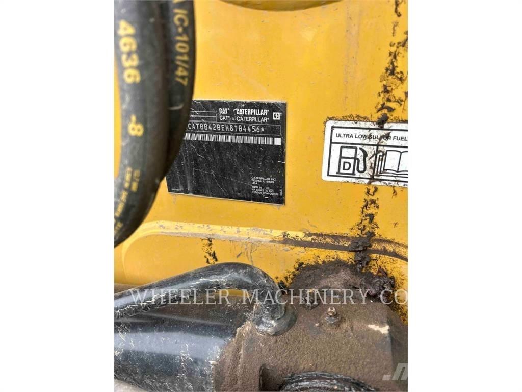 CAT 420 CF Retroescavadeiras