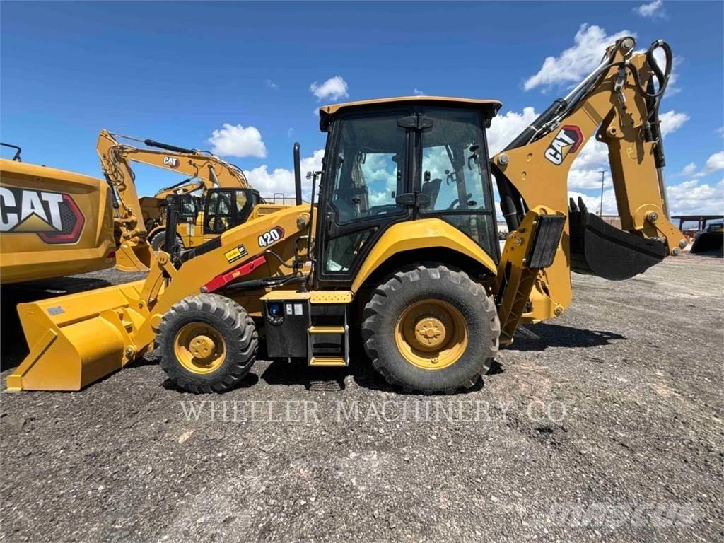CAT 420 CF Retroescavadeiras