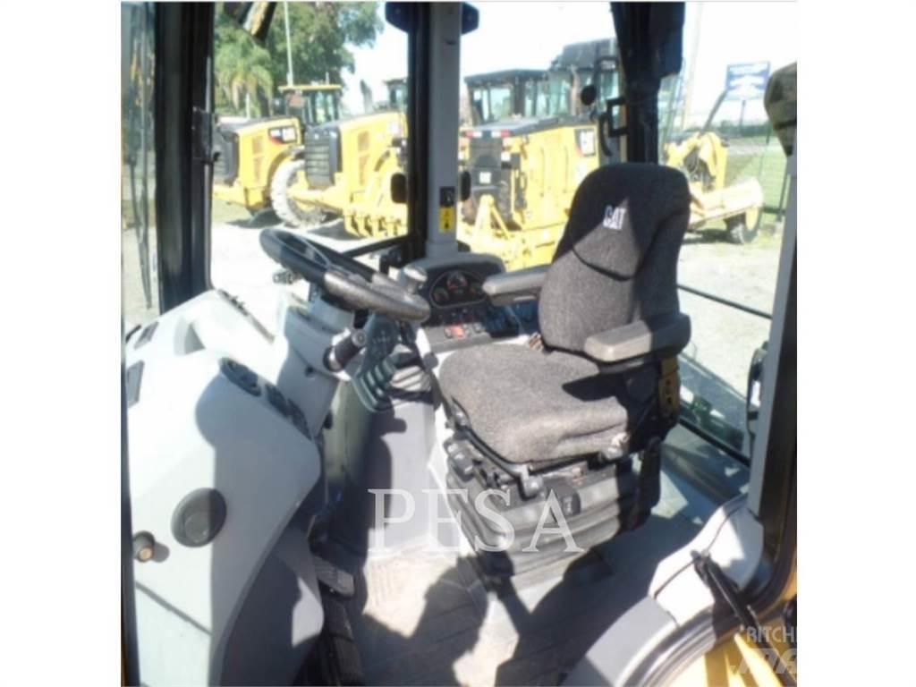 CAT 420 F 2 Retroescavadeiras