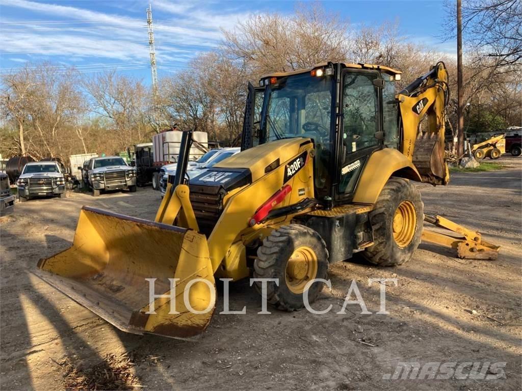 CAT 420F Retroescavadeiras