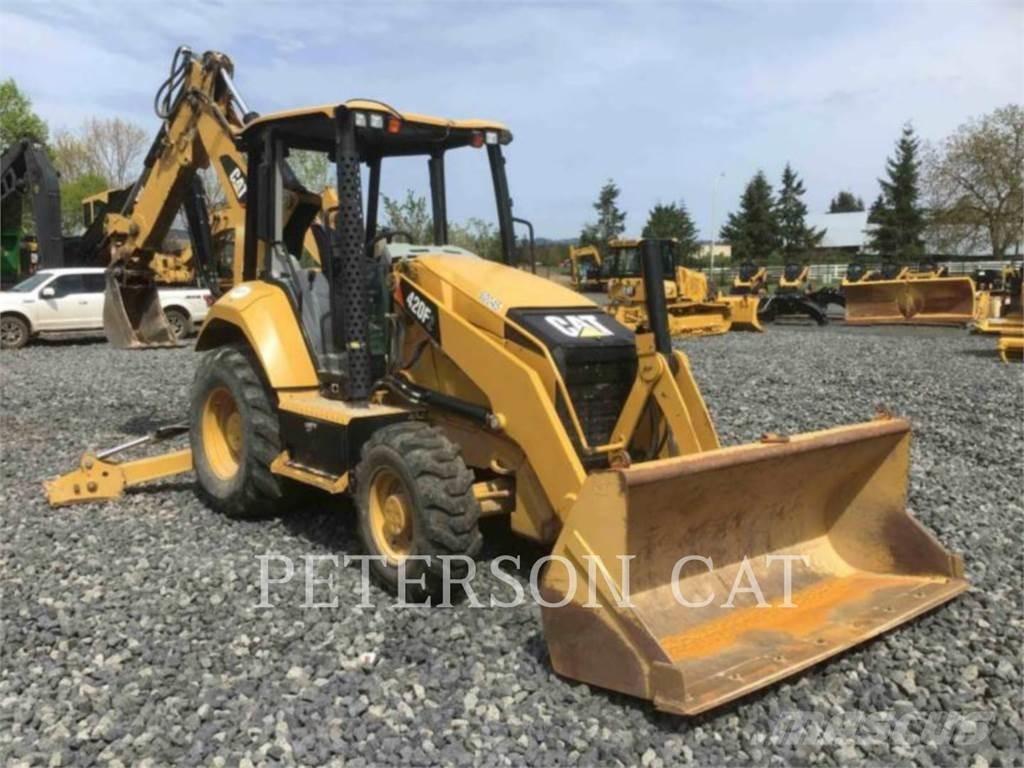 CAT 420F2 Retroescavadeiras